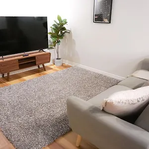 https://great-apartment-in-ahuntsic-with-free-parking-and-near.hotels-in-montreal.org