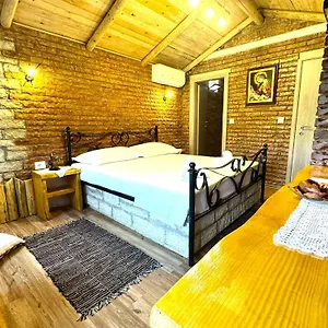 https://villa-muzhaqi.albaniahotels.org