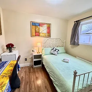 Bright&modern Space Perfect For Couple And Family Step To Public Transit In Séjour chez l'habitant